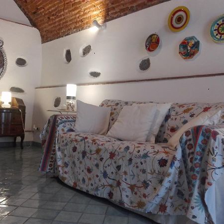 Bouganville Катания Экстерьер фото