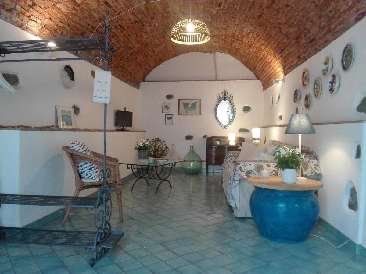 Bouganville Катания Экстерьер фото