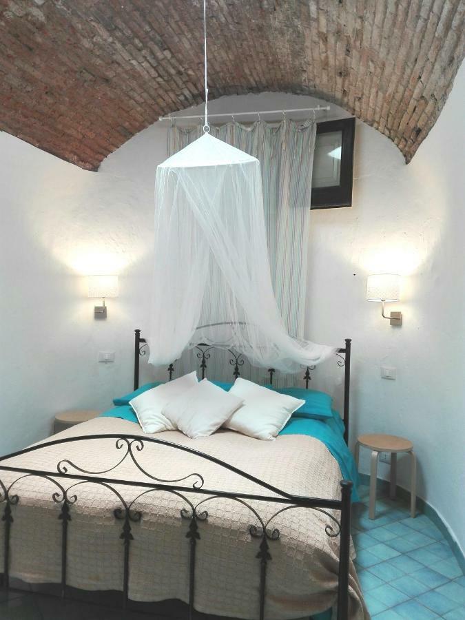 Bouganville Катания Экстерьер фото